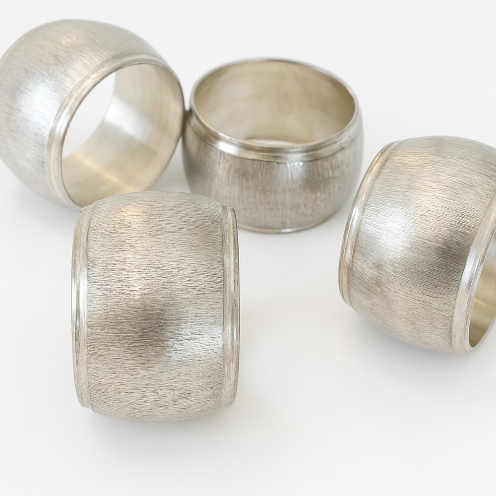 Elegant Silver Napkin Rings 4